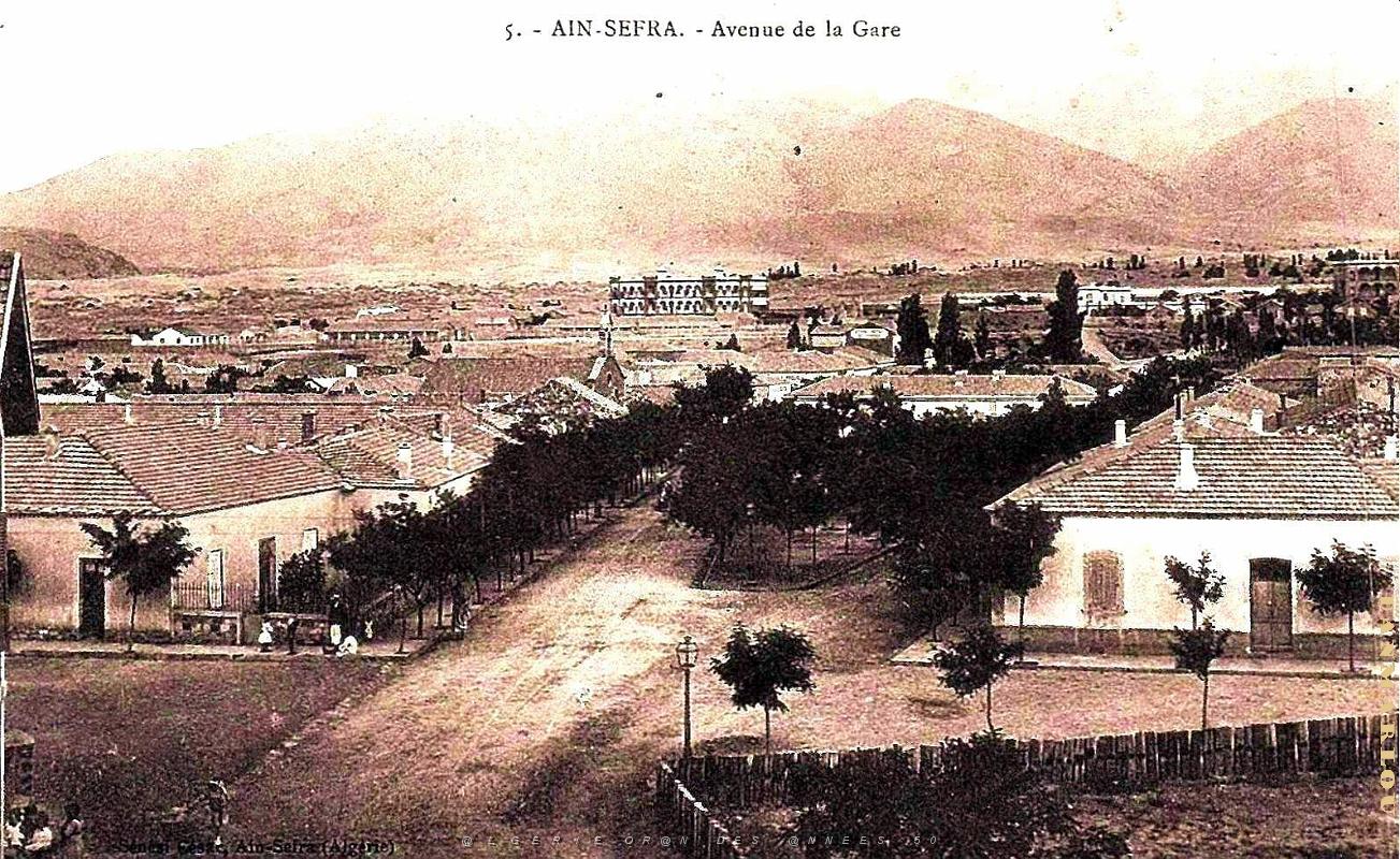 Ain-Sefra - Avenue de la Gare.jpg